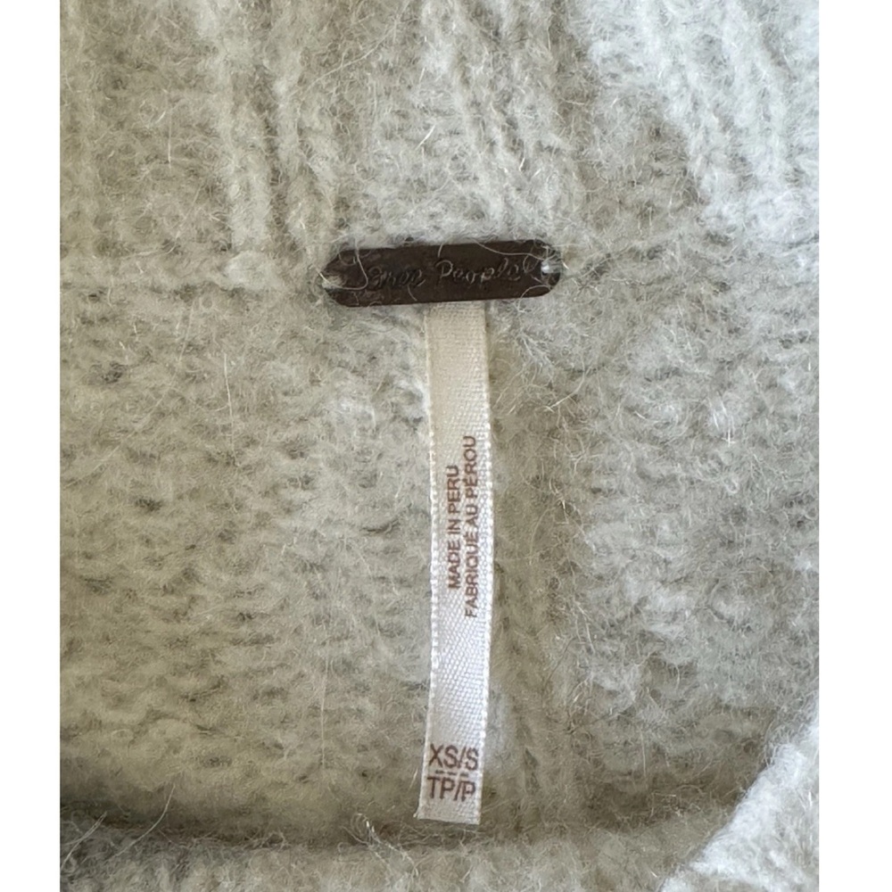 Free People Last Rose Sweater size XS/S - Picture 7 of 11